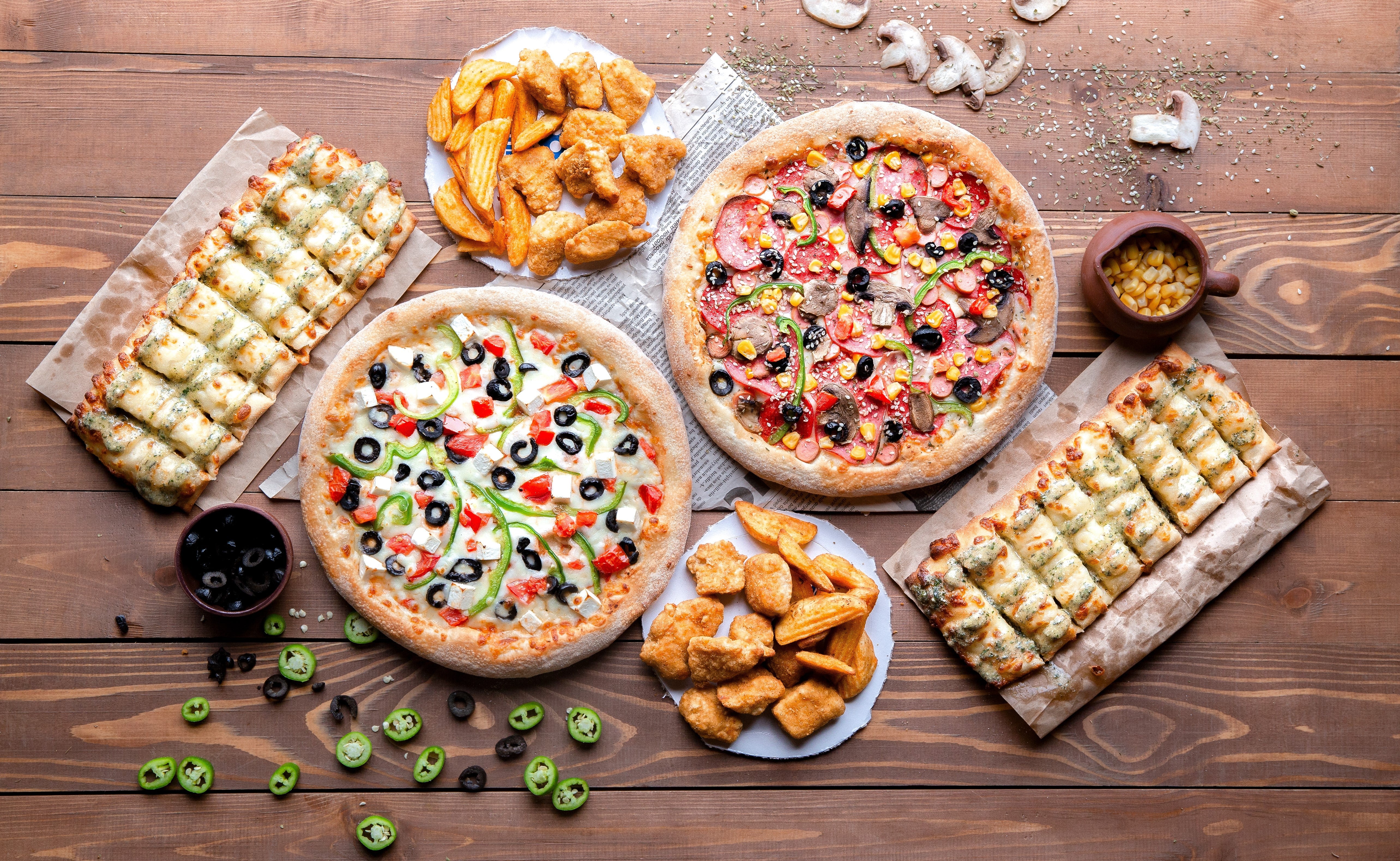 From Pastas to Pizzas: How Continental Cafés Build Timeless Menus